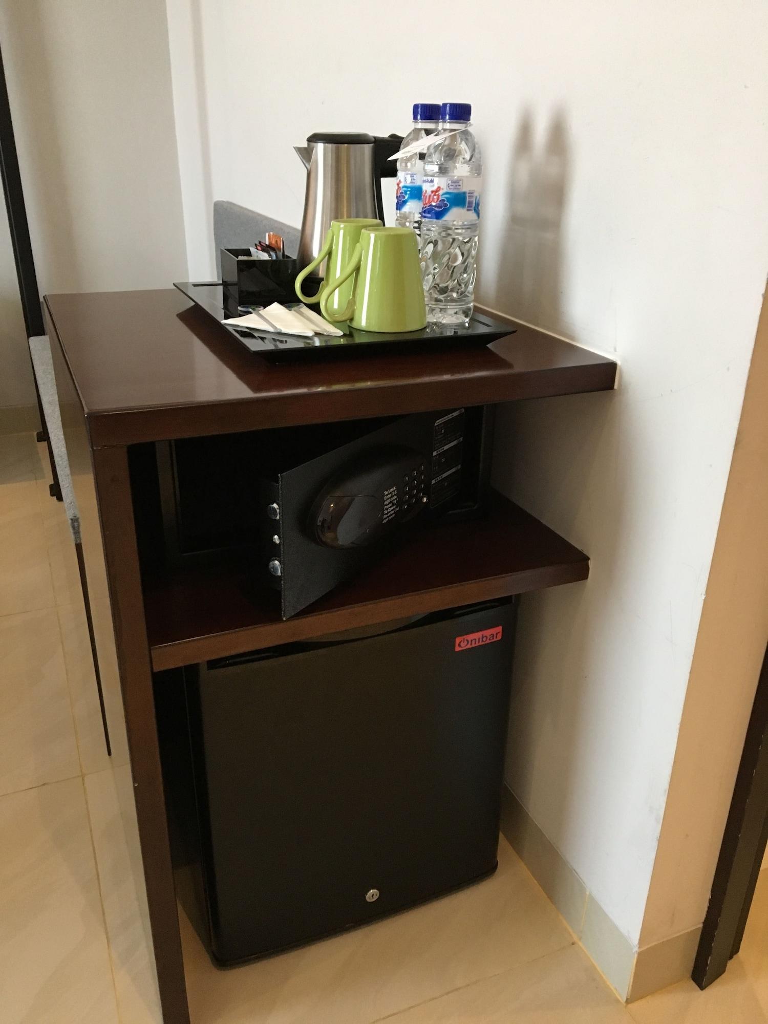 Primebiz Tegal Hotell Exteriör bild