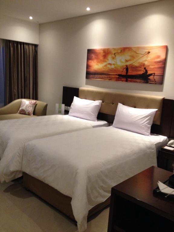 Primebiz Tegal Hotell Exteriör bild