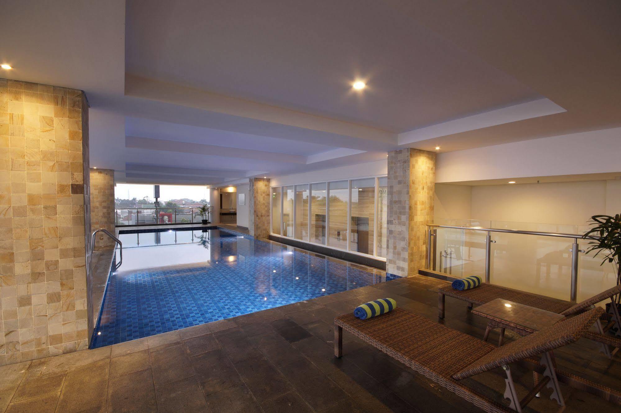 Primebiz Tegal Hotell Exteriör bild