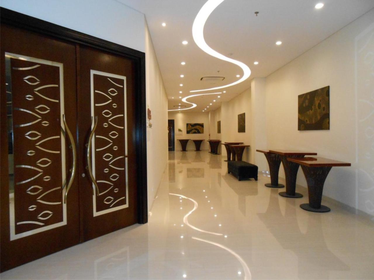 Primebiz Tegal Hotell Exteriör bild